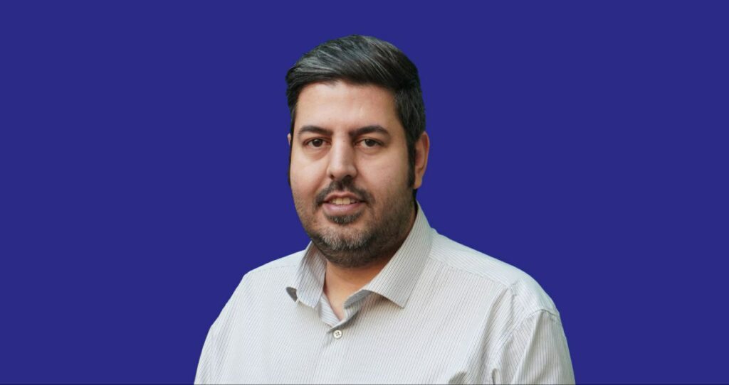 آقای سامان سیاح معاونت آموزشی و مسئول پایه نهم دبیرستان فرزندان ایران زمین
